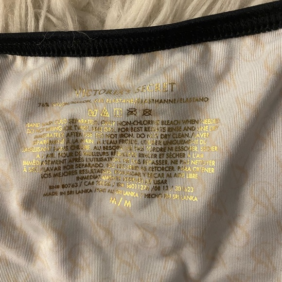 Victoria Secret bikini bottoms. - Picture 3 of 3